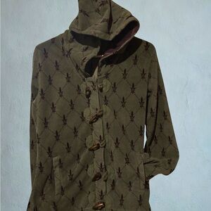 Sportchek Hooded Fleece. Super cute wood toggle buttons ☺️ cozy and cute!